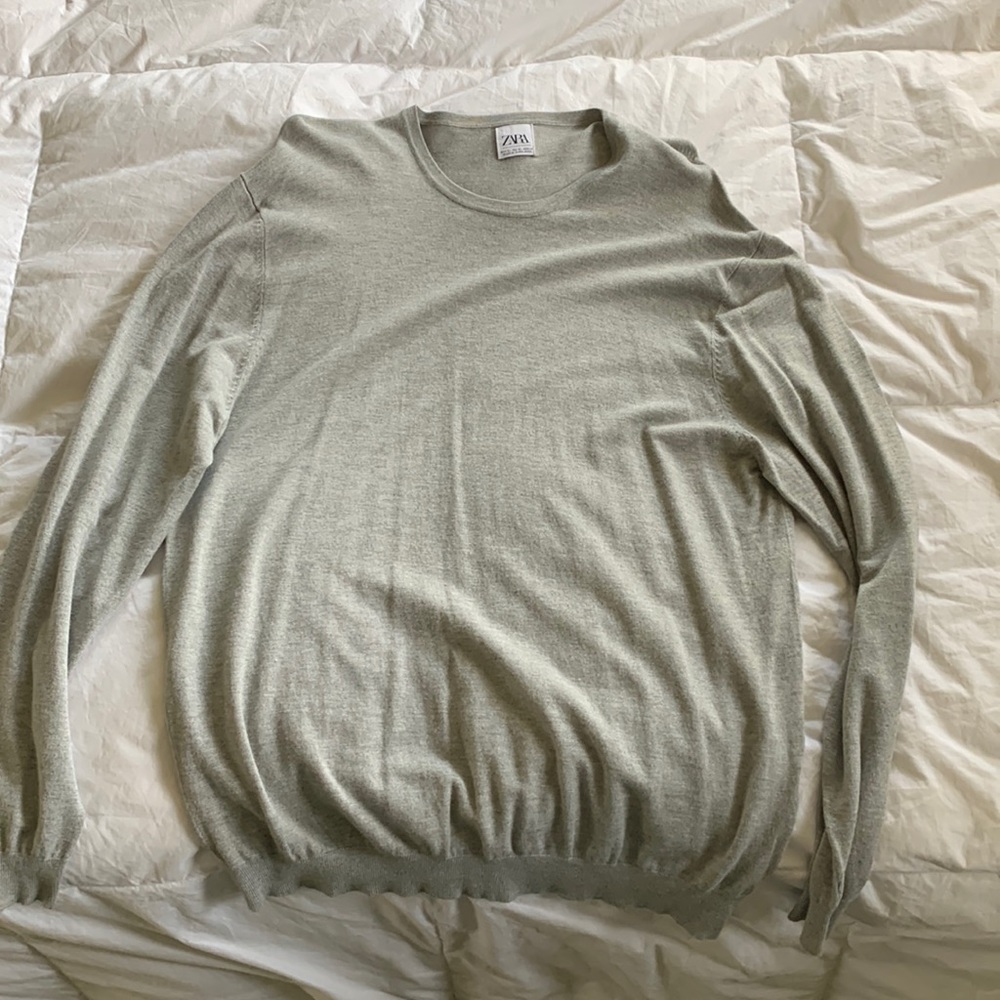Zara Mens gray sweater